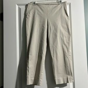Ann Tayor tan Capri pants-10p